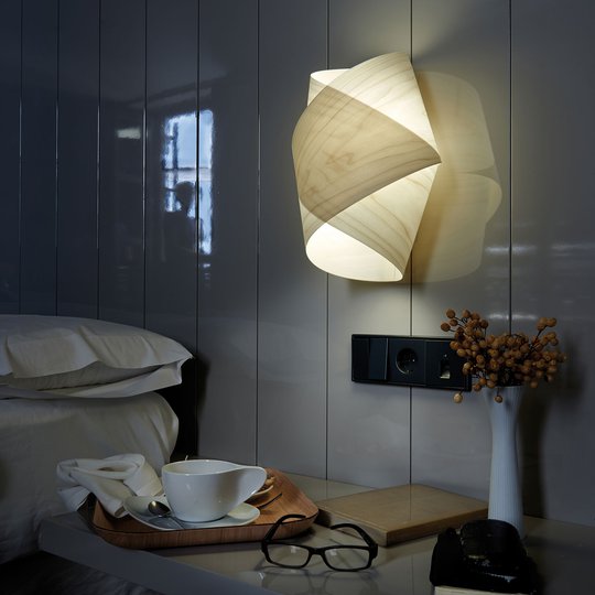 LZF Orbit vegglampe elfenben