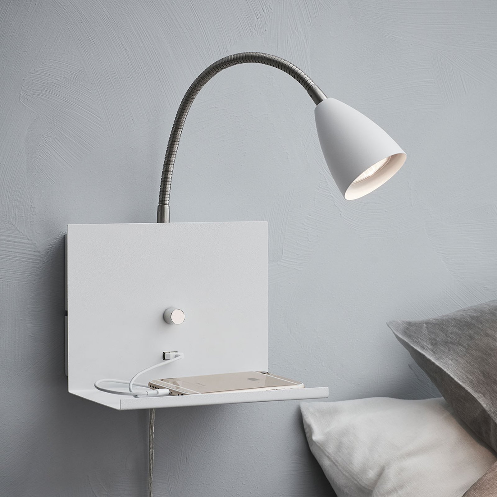 Vegglampe Logi med hylle, hvit