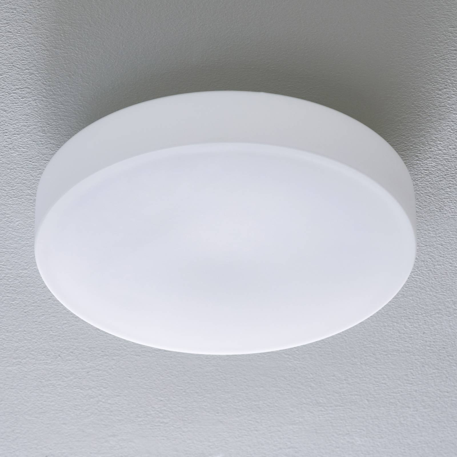 BEGA 50652 LED-taklampe opalglass 3 000 K Ø39cm