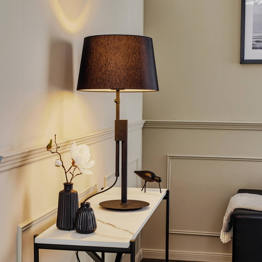 Rothfels Lemalian bordlampe av tøy, svart