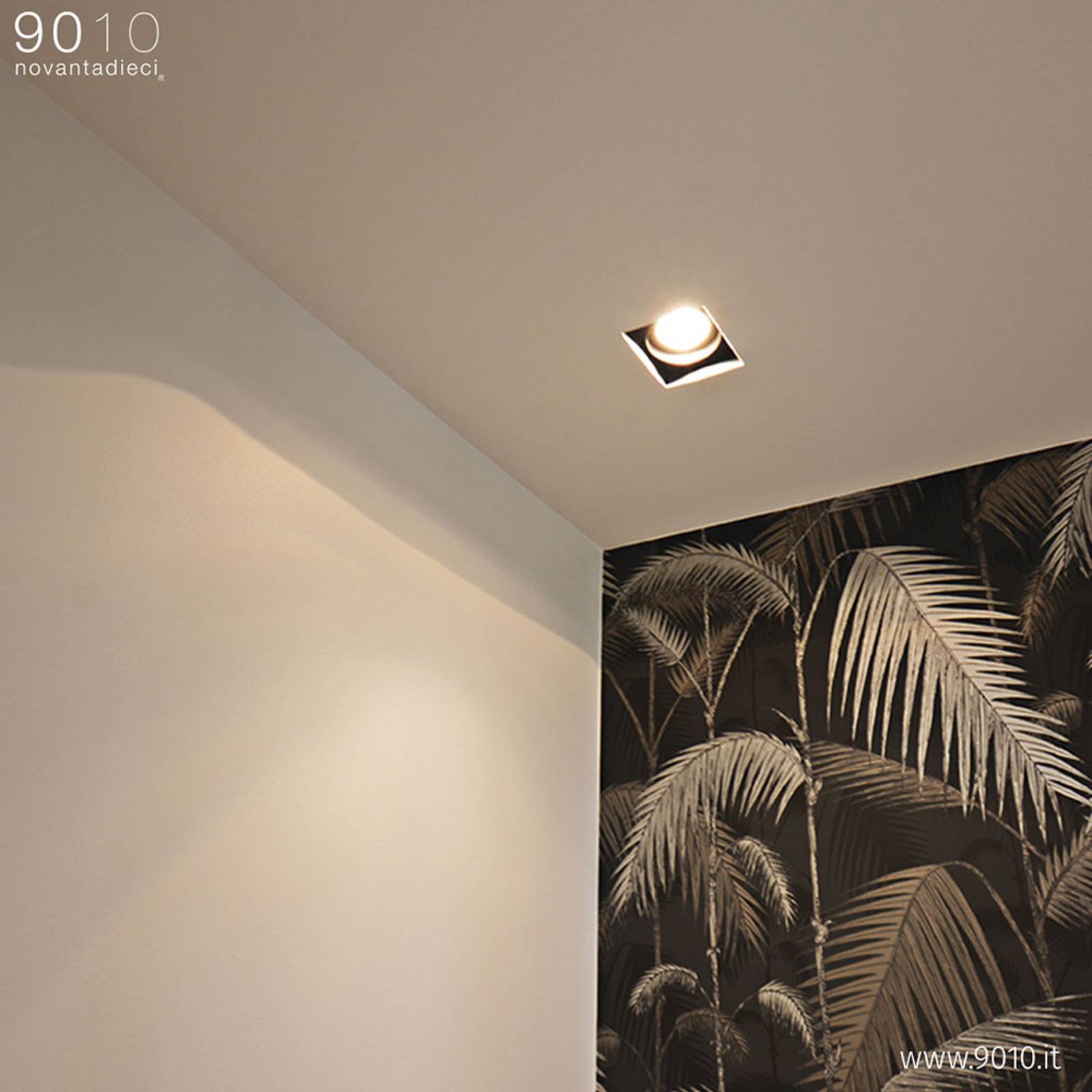 Innbygget taklampe 4246A, firkantet, 15x15 cm