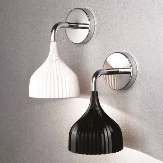 Kartell É - LED-vegglampe, hvit