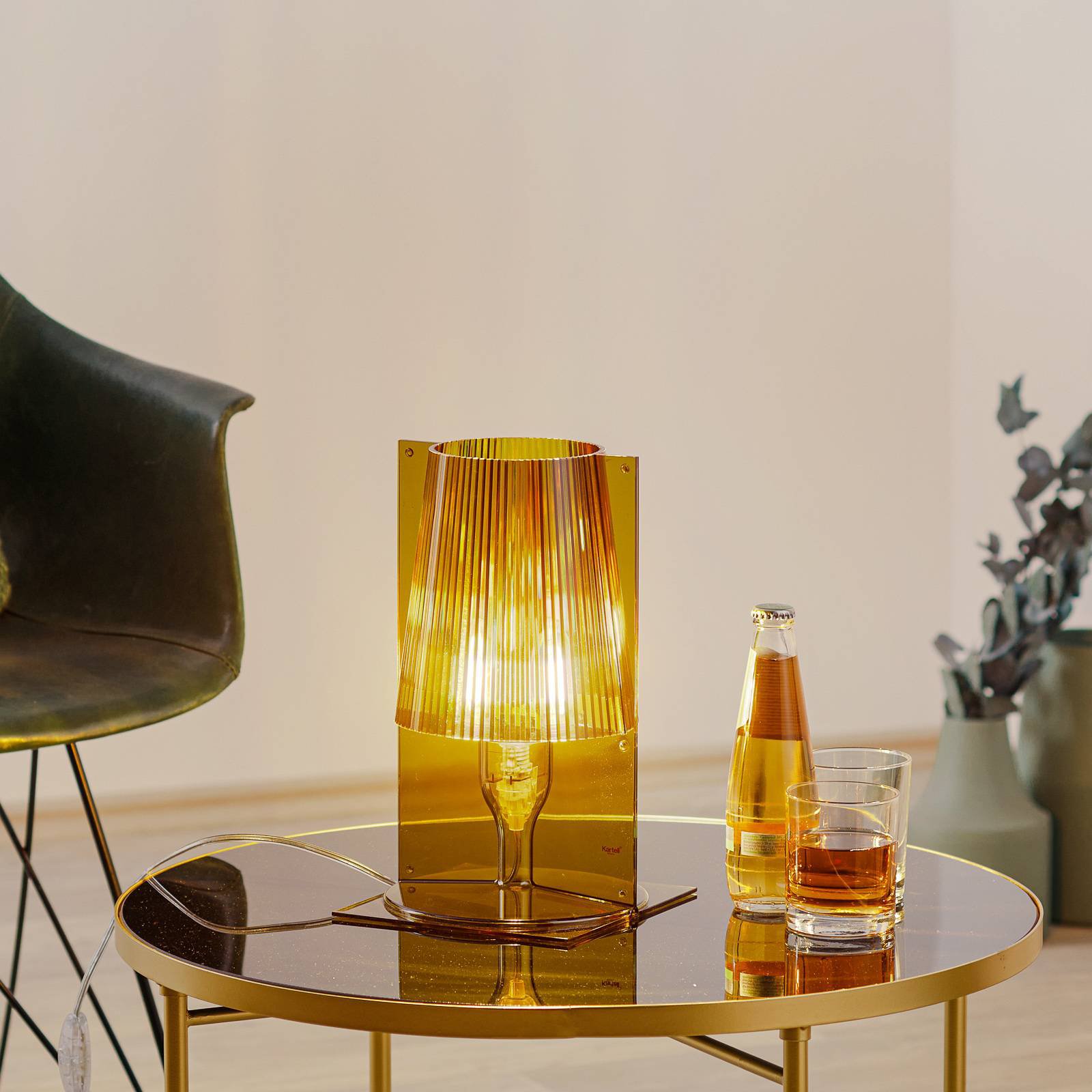 Kartell Take bordlampe, olivengrønn