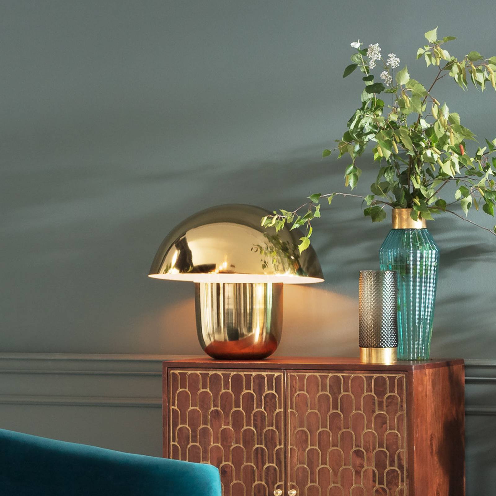 KARE Mushroom - bordlampe i soppform, gull