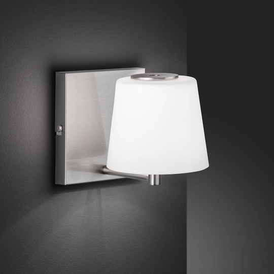 LED-vegglampe Genk med batteri og 3-trinns dimmer