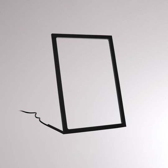 LOUM Gone LED-bordlampe svart høyde 29,5 cm
