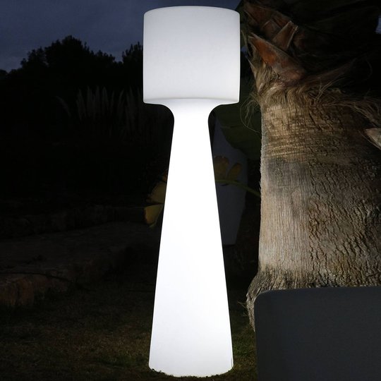 Newgarden Grace LED-gulvlampe batteri høyde 140 cm