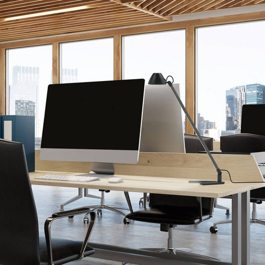 LED-bordlampe Lucio med USB, dimbar, 4 000 K