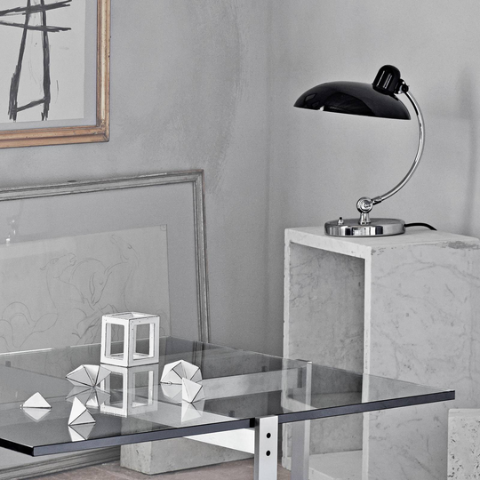 FRITZ HANSEN Kaiser Idell 6631 Luxus blank svart