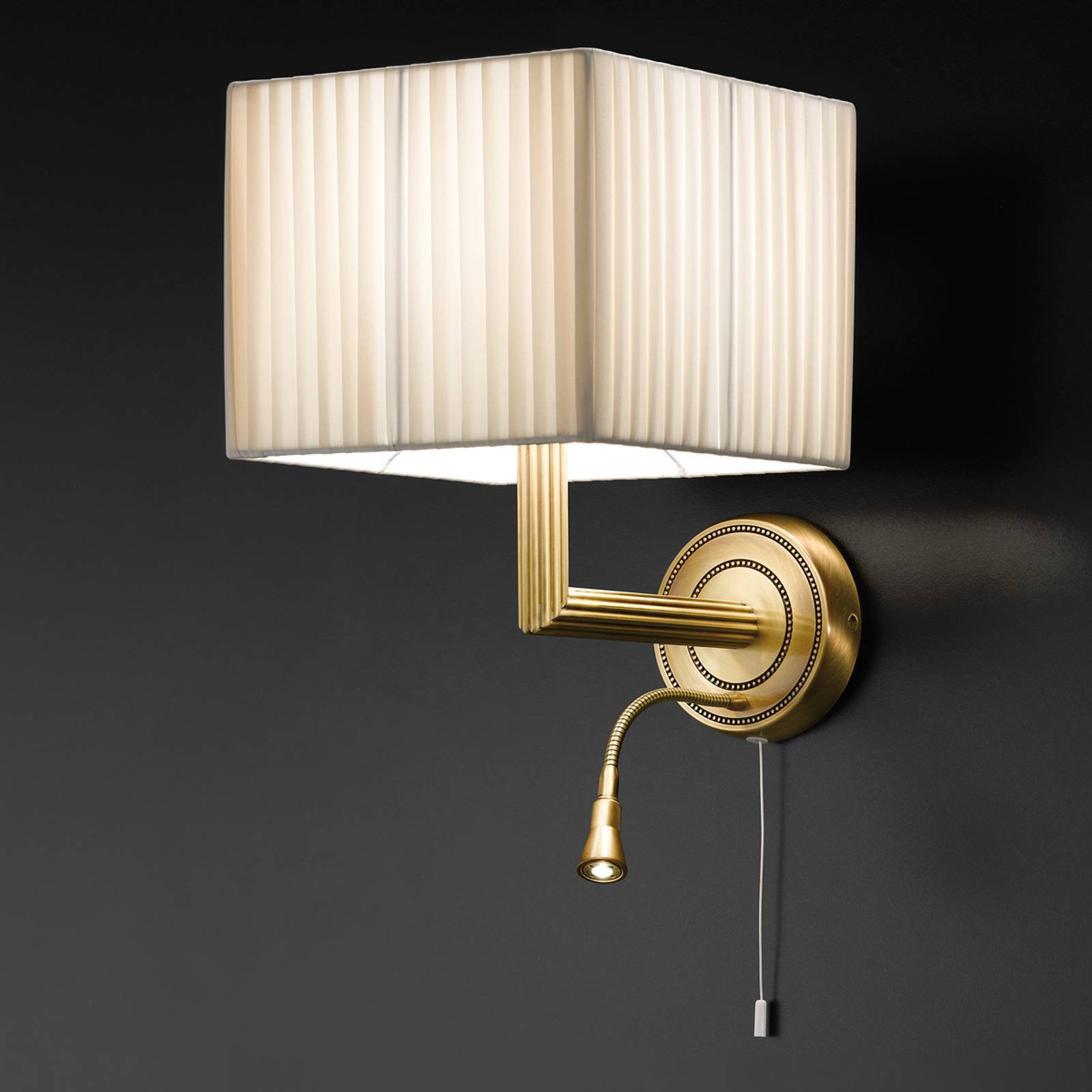 Vegglampe Imperial med LED-leselys
