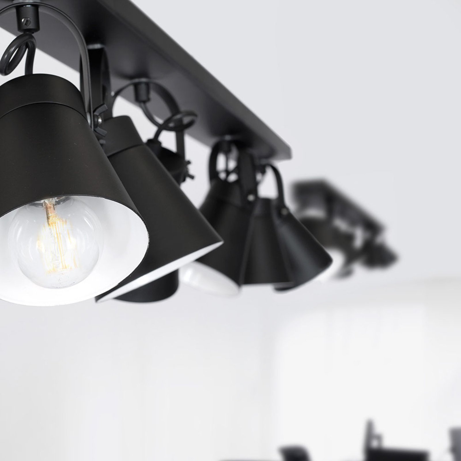 Amos taklampe, svart, 6 lyskilder