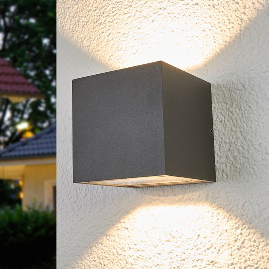LED-utevegglampe Merjem med kraftig lys
