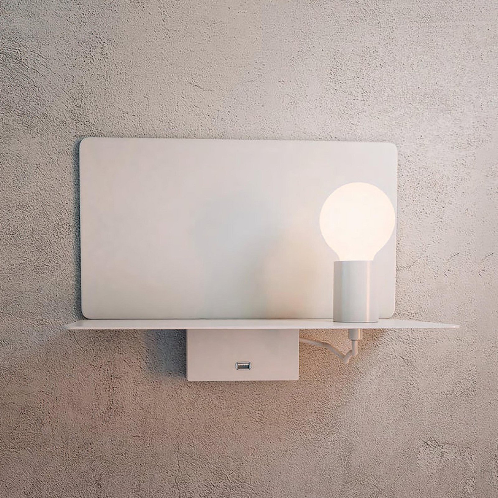 Rack vegglampe med hylle, hvit