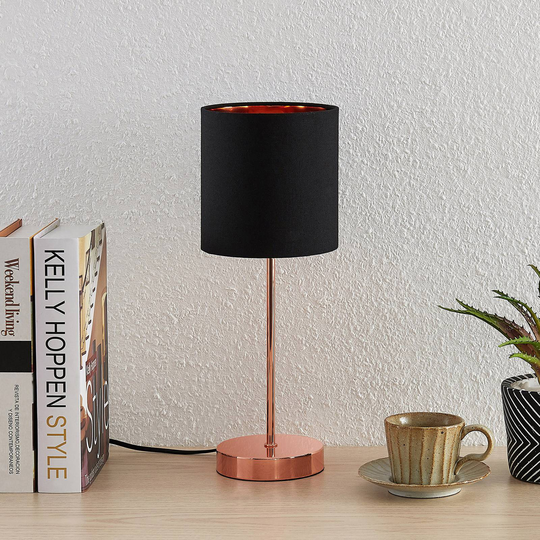 Lindby Noeline bordlampe kobber, skjerm svart