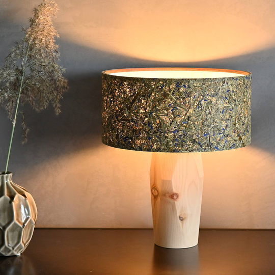 LeuchtNatur Pura LED-bordlampe furu/kornblomst