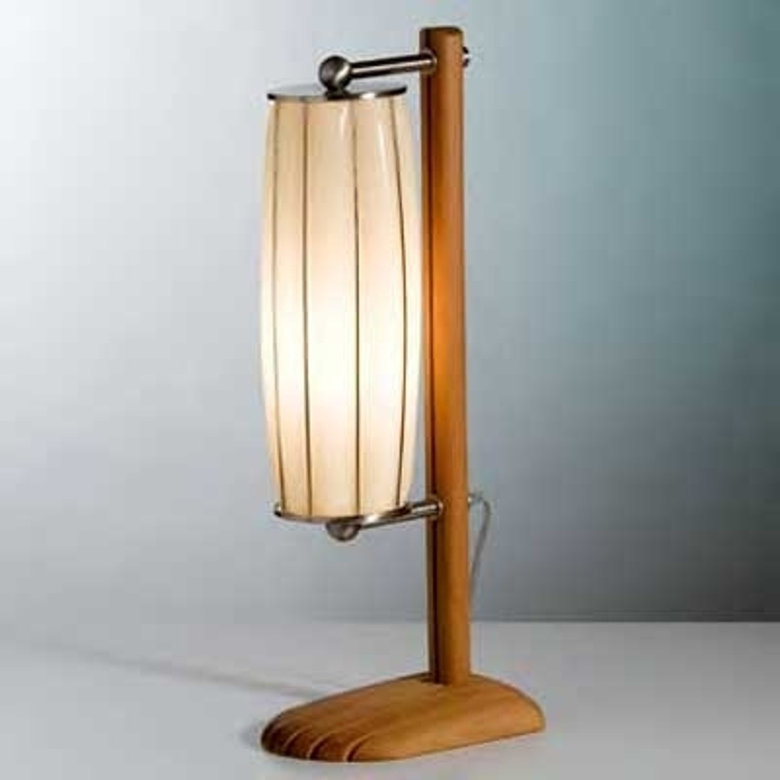 Håndlaget bordlampe TOTEM