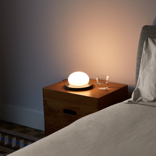 MARSET Bolita LED-bordlampe, dimbar skyggegrå