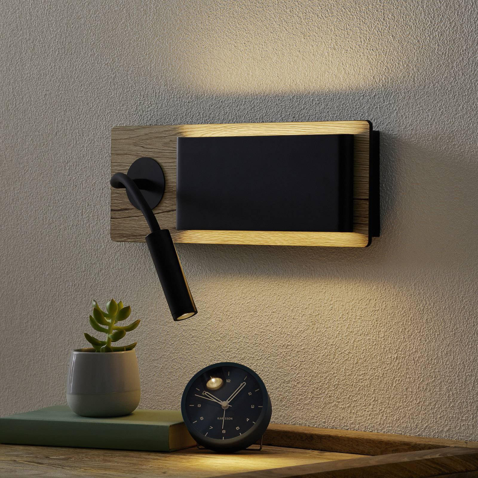 Vegglampe Mood, indirekte lys med leselampe