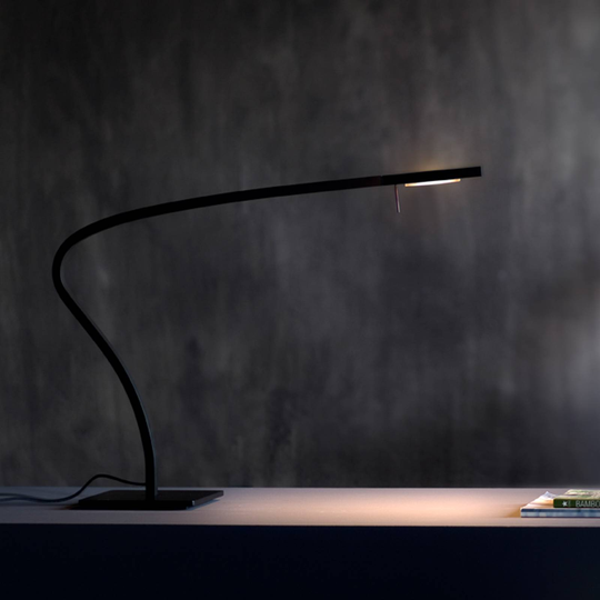 Prandina Paraph T3 LED-bordlampe dimbar svart