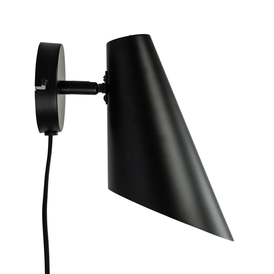 Dyberg Larsen Cale vegglampe høyde 24,5 cm svart