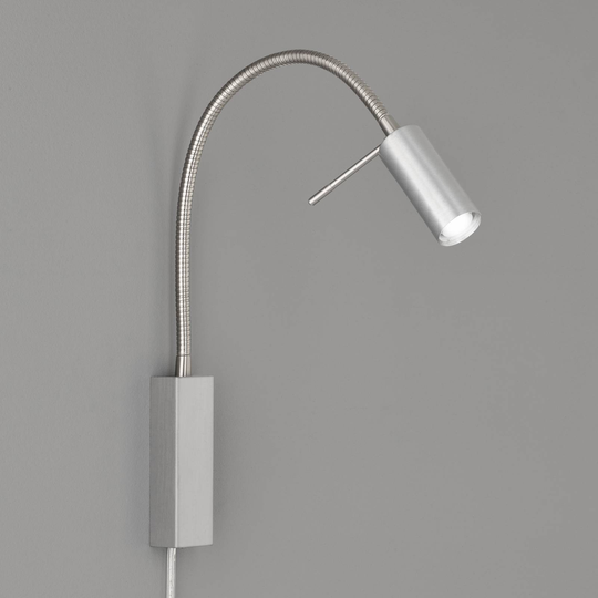 River LED-vegglampe, skjerm glatt metall