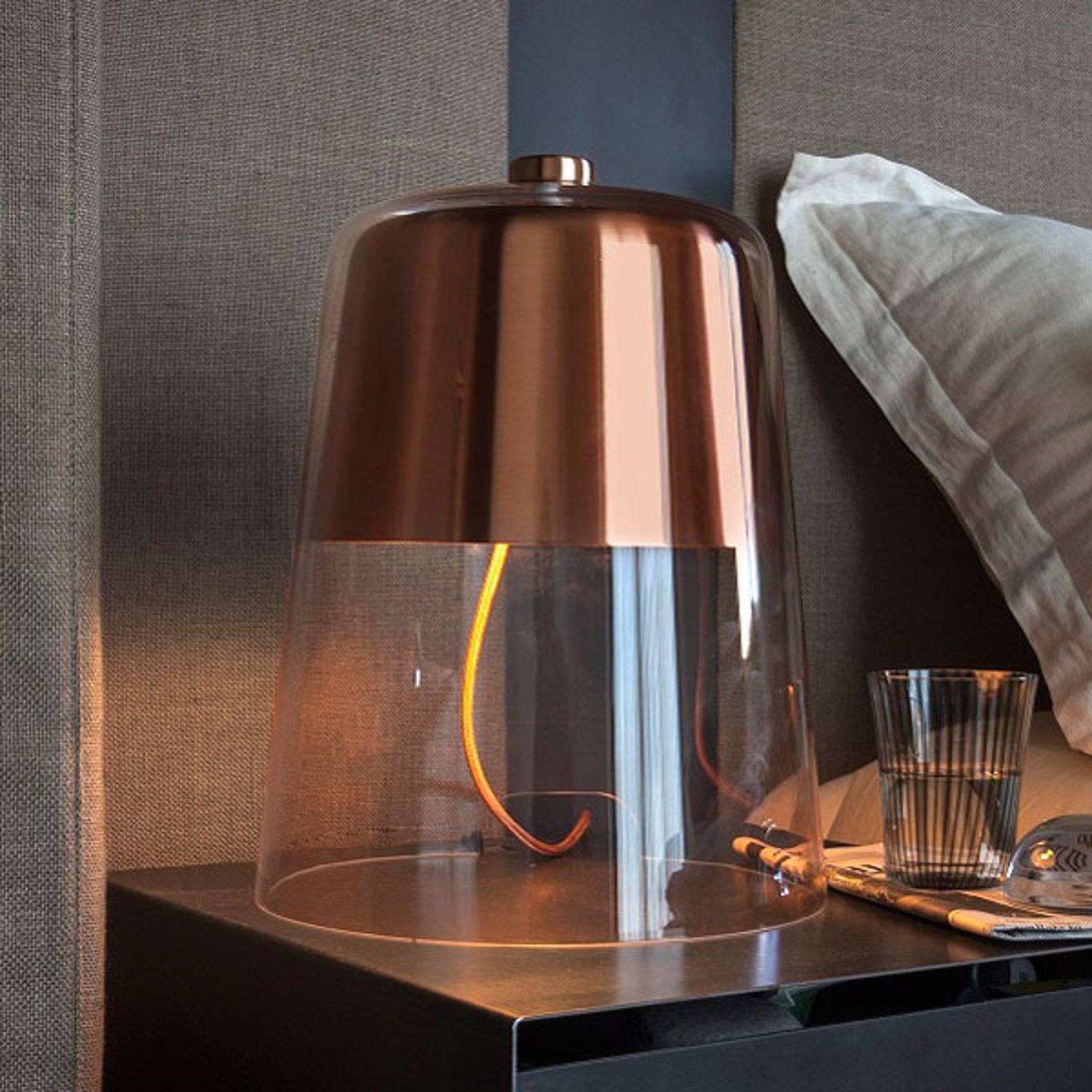 Oluce Semplice - dimbar bordlampe, kobber