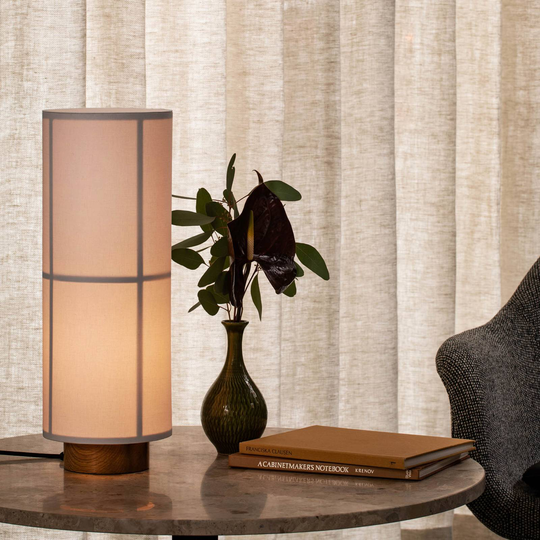 Menu Hashira bordlampe med dimmer, natur