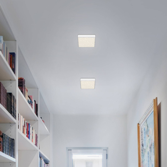 Flame Star LED-taklampe, 15,7 x 15,7 cm, hvit