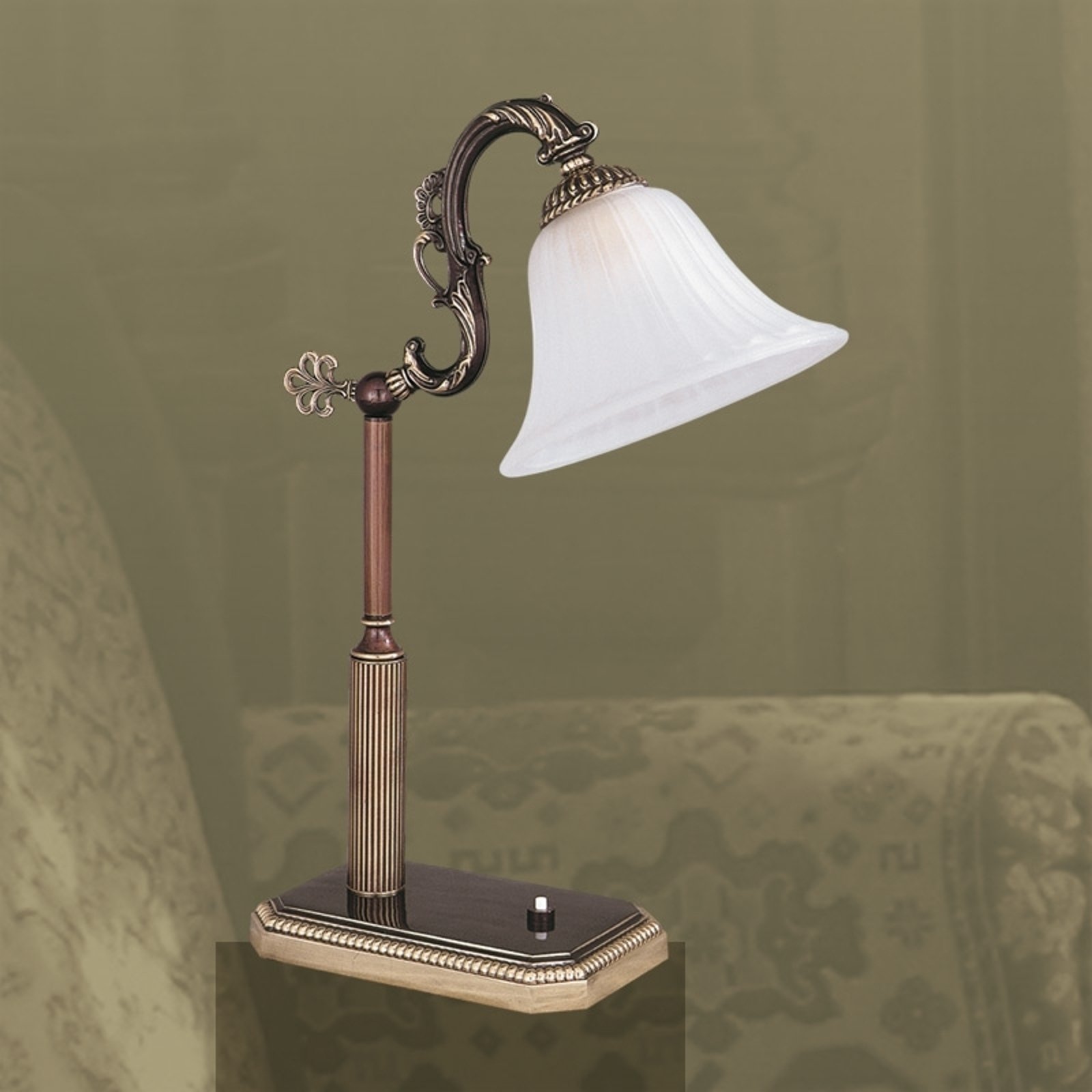 Utsøkt bordlampe ALCANTARA