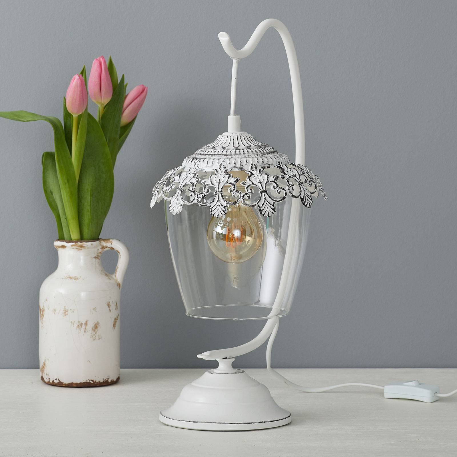 Hvitpatinert bordlampe Florinia