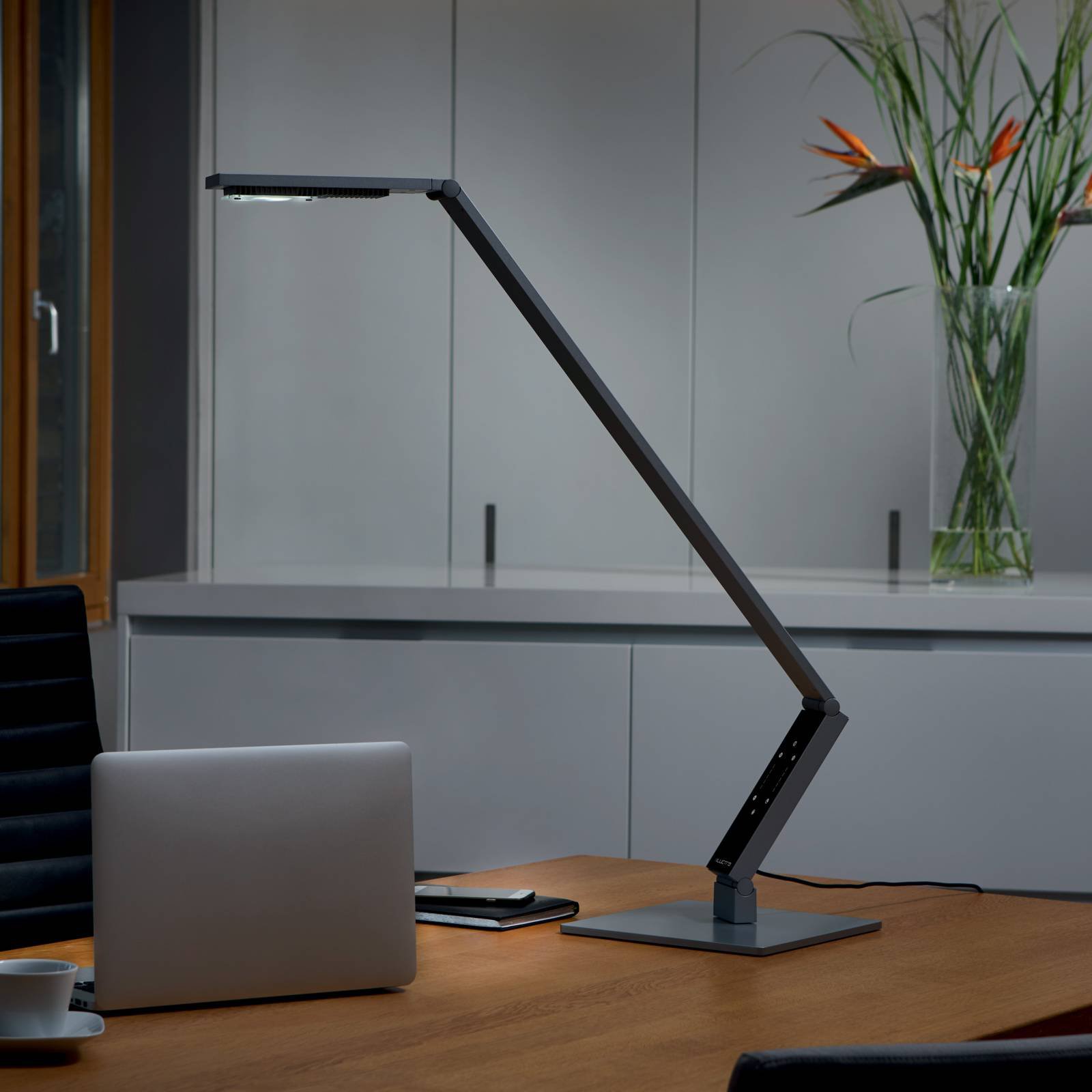 Luctra TableProLinear LED-bordlampe fot aluminium