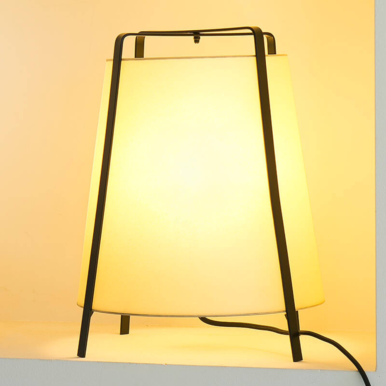 Bordlampe Akane produsert i Spania