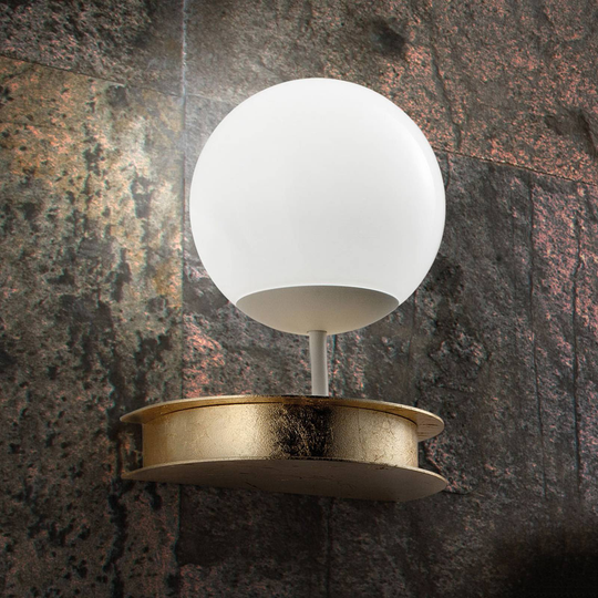 Praktfull LED-taklampe Sfera i gull