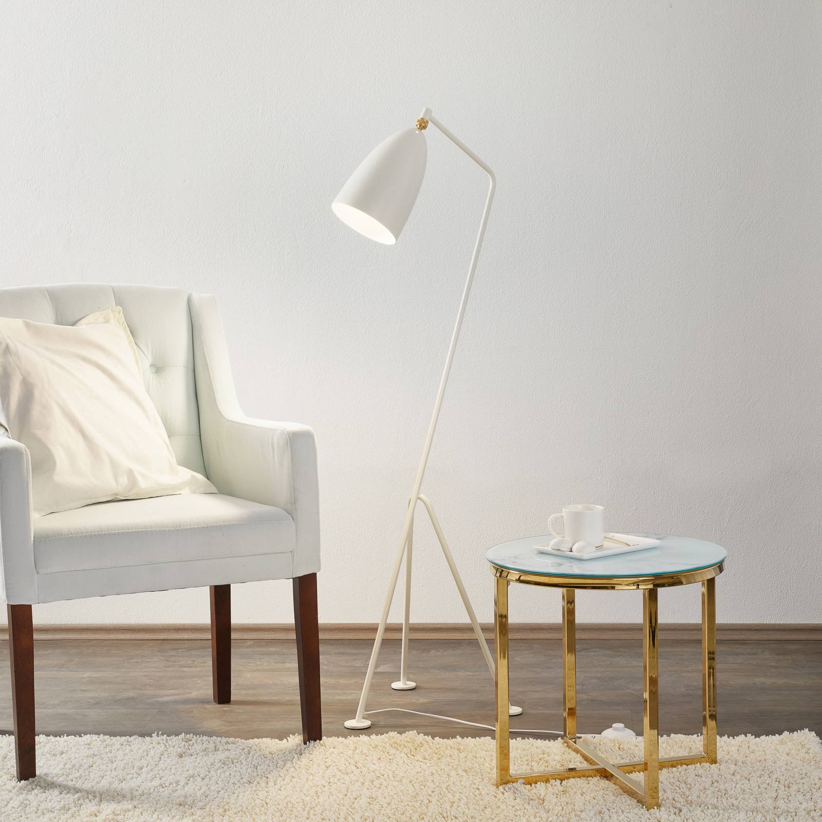 GUBI Gräshoppa trebeint gulvlampe, hvit