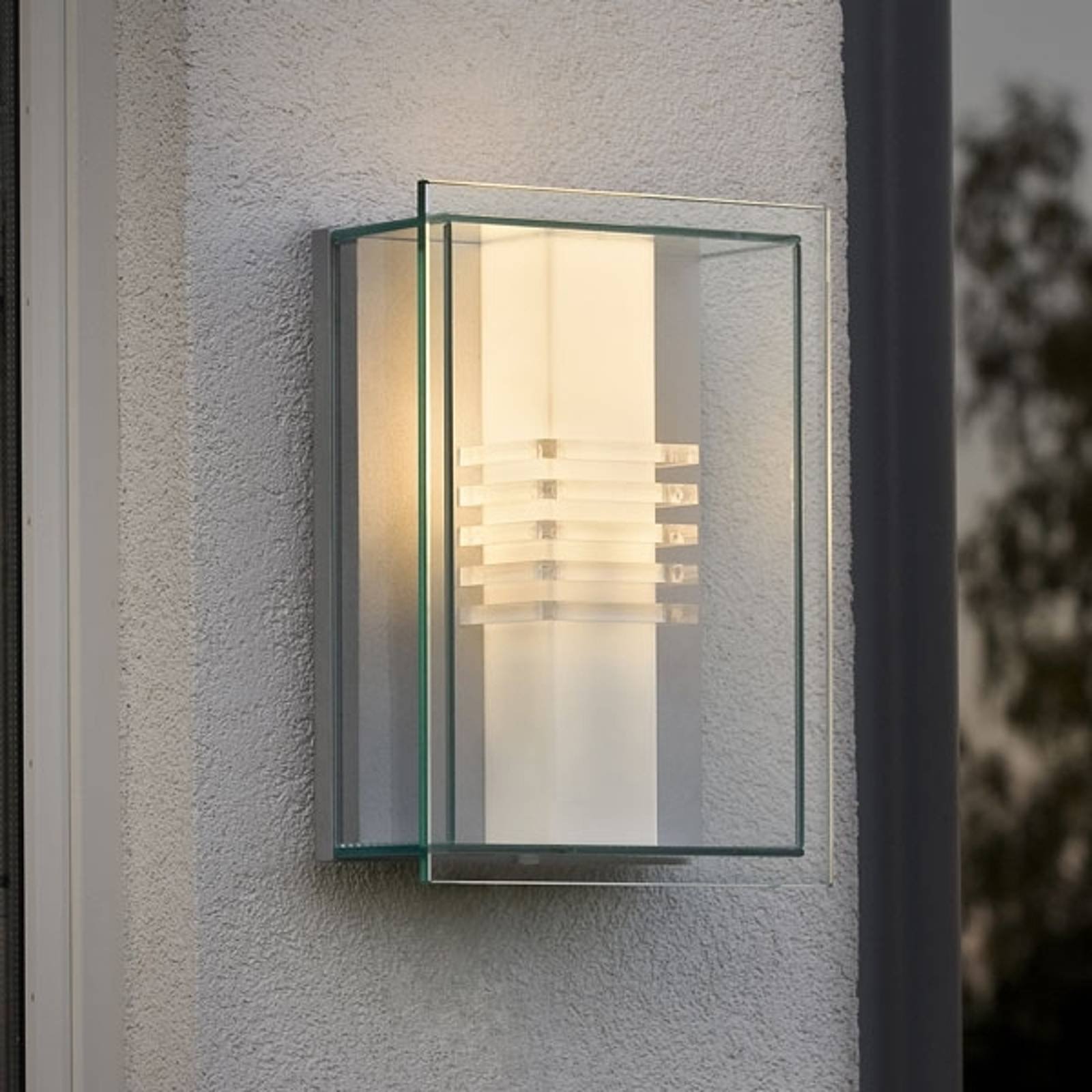 Utendørs SOL vegglampe med klare linnjer