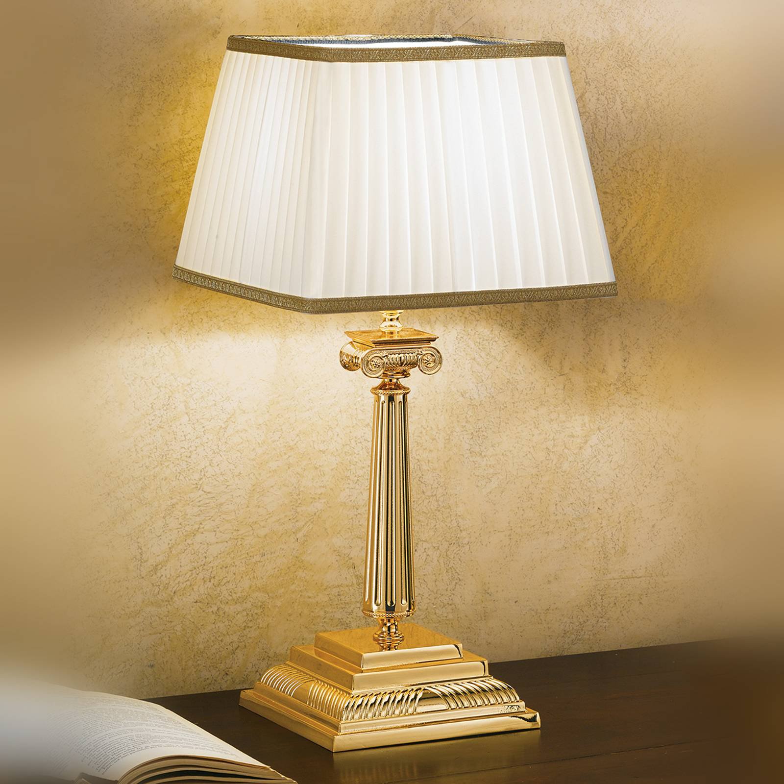 Fin bordlampe Sarafine