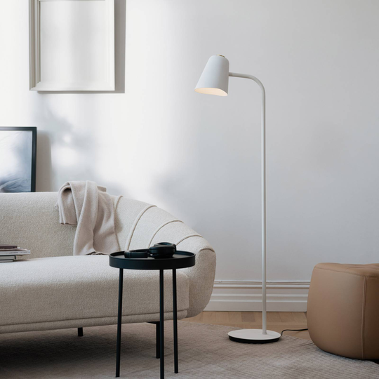 Northern Me dim LED-gulvlampe dimbar hvit