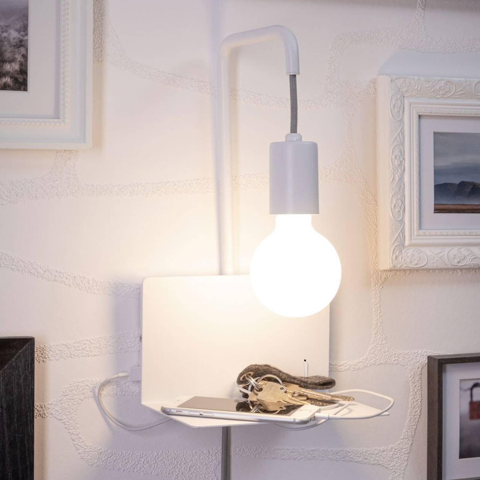 Paulmann Calvani vegglampe med hylle