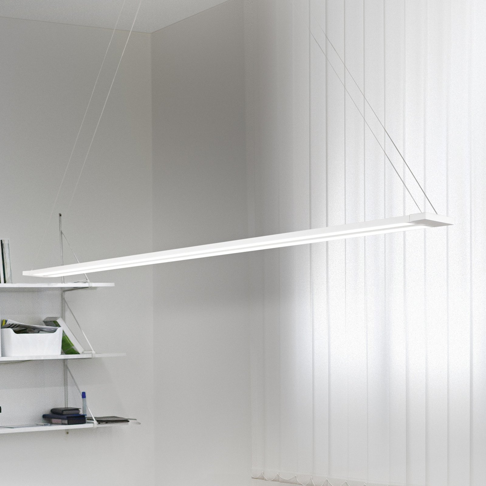 LED-vegglampe Sway, dreibart lyselement