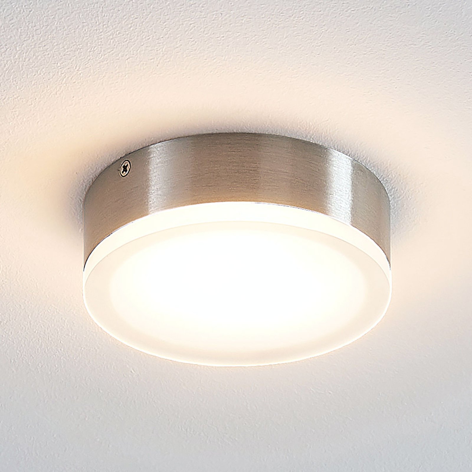 Lindby Leonta LED-taklampe, nikkel, Ø 12 cm