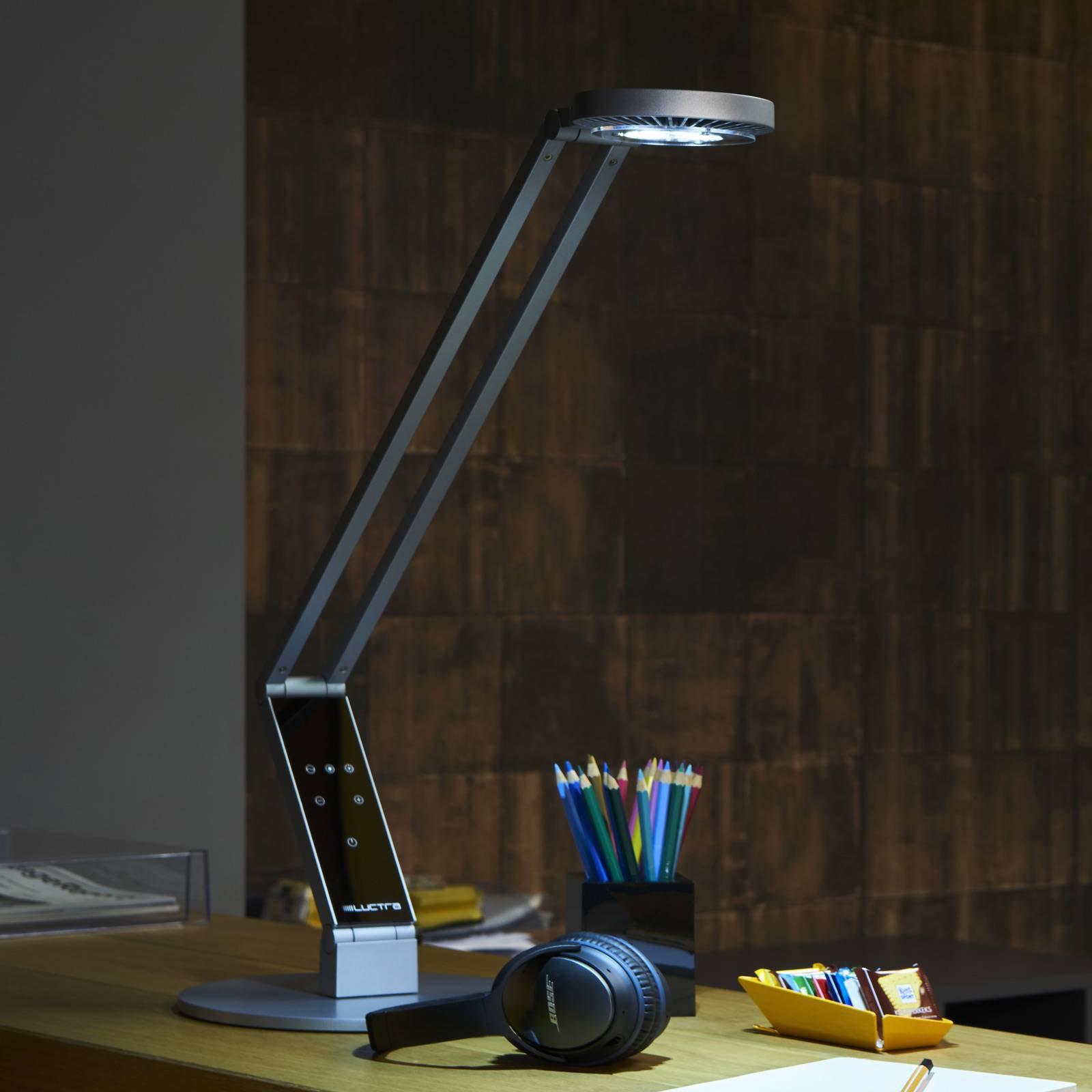 Luctra Tabel Radial LED-bordlampe fot alu
