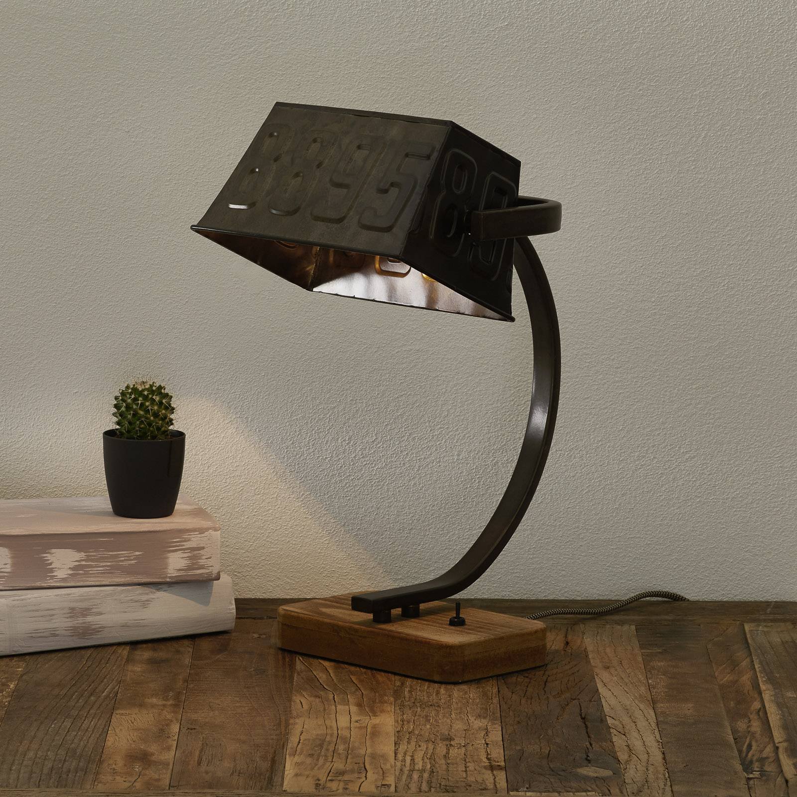 Bordlampe Scava med tresokkel, rustbrun
