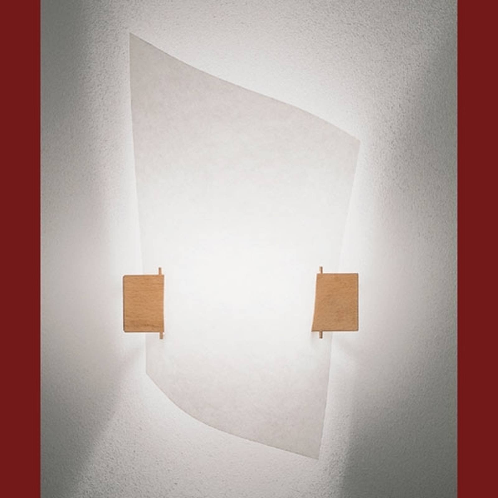 Designer vegglampe PLAN B med lyst tre