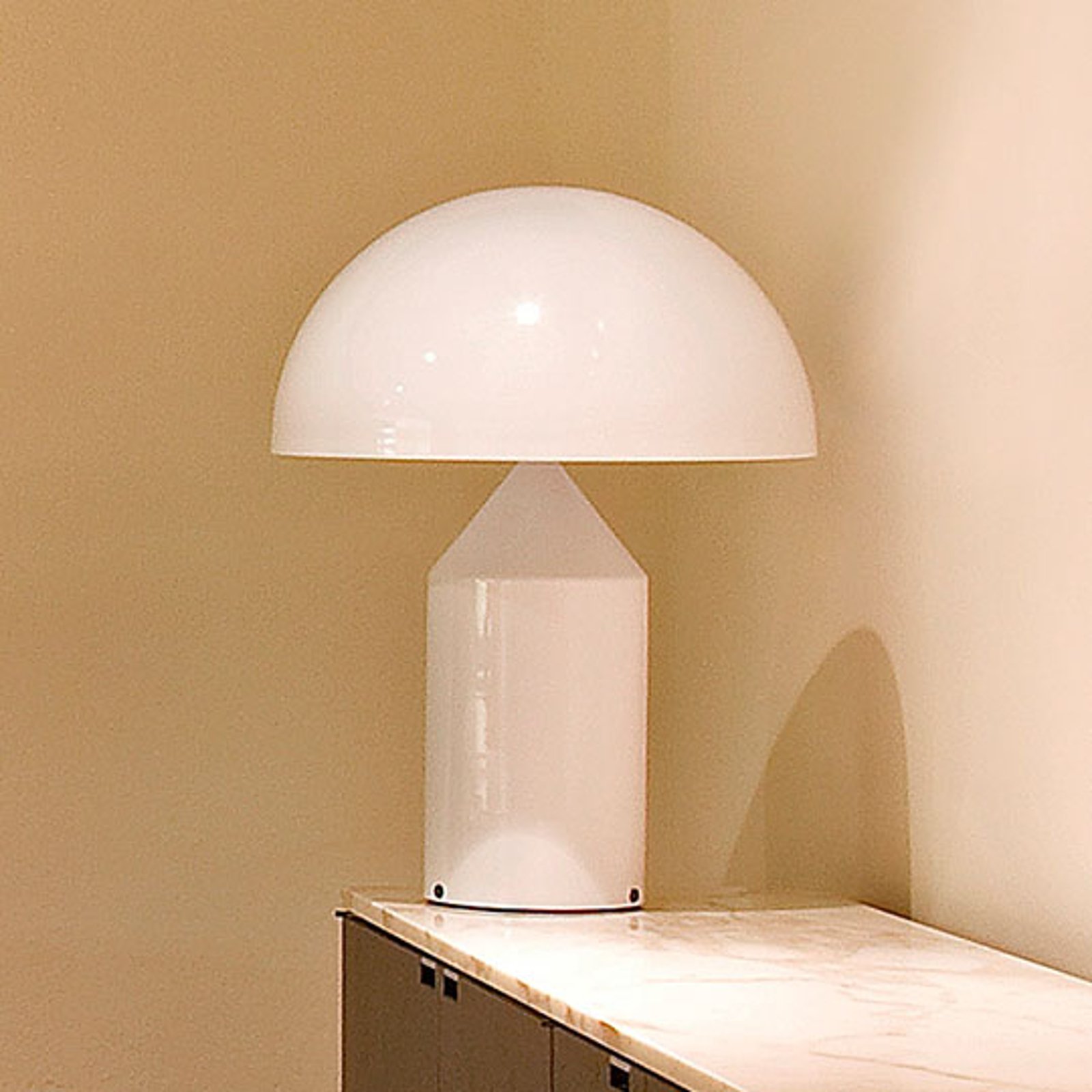 Design-bordlampe Atollo m. dimmer, hvit