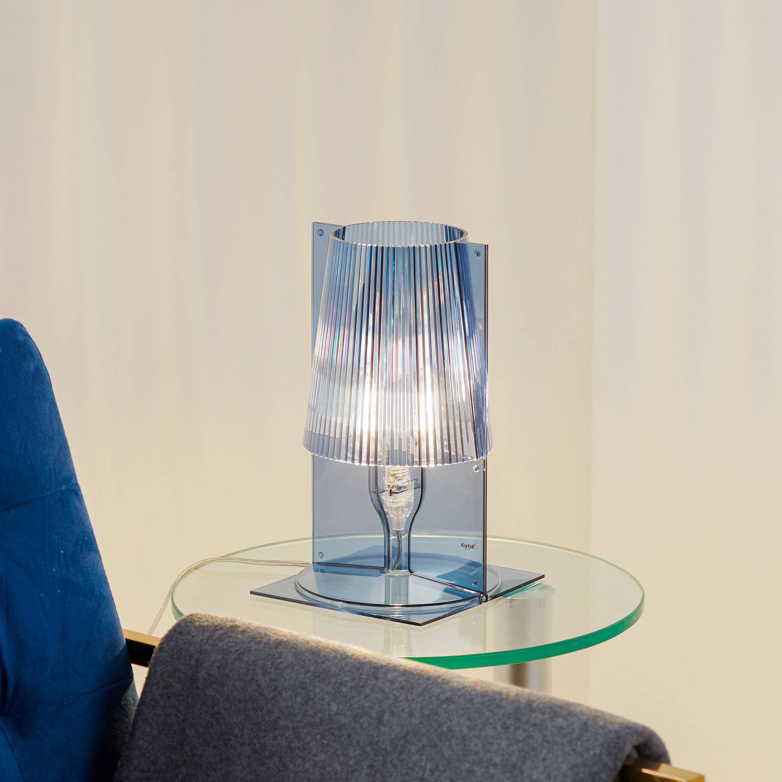 Kartell Take bordlampe, lyseblå