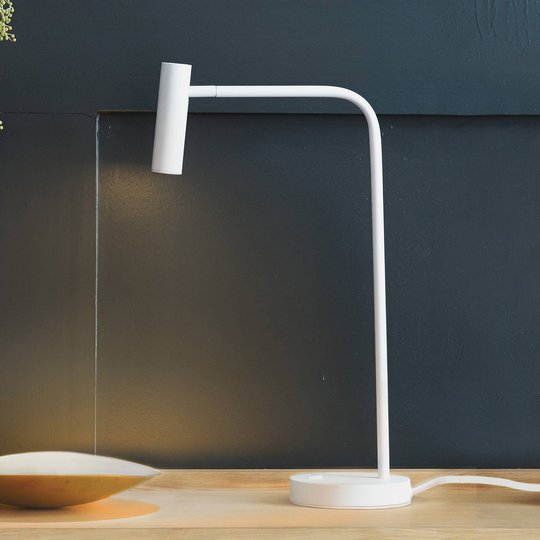 Astro Enna LED-bordlampe, matt hvit