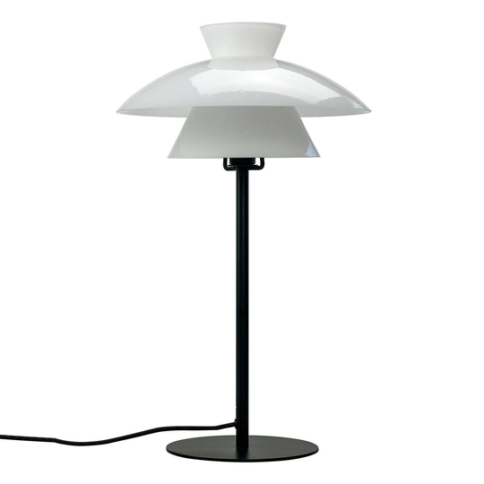 Dyberg Larsen Valby bordlampe, skjerm tredelt