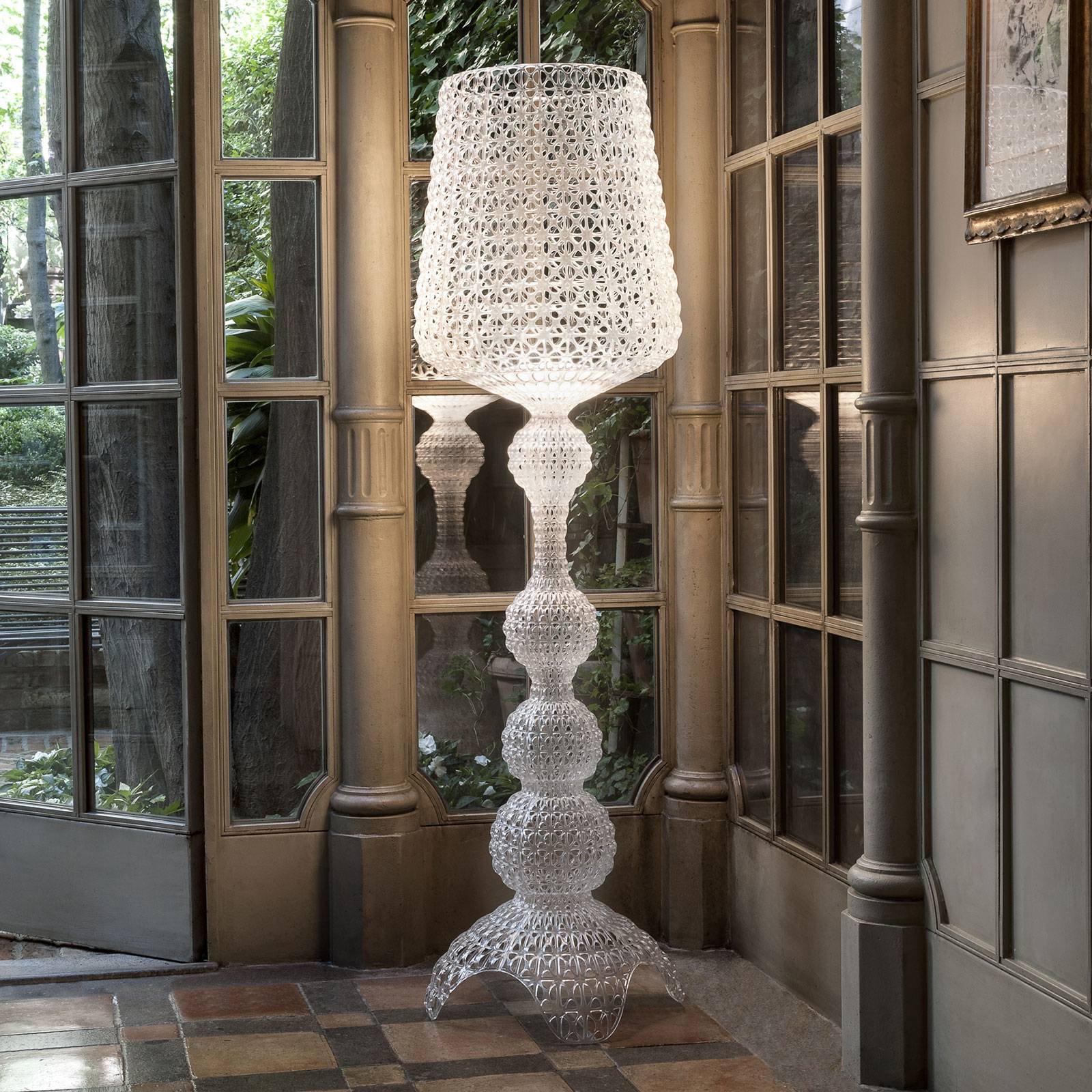 Designer gulvlampe Kabuki med LED-lys, transparent