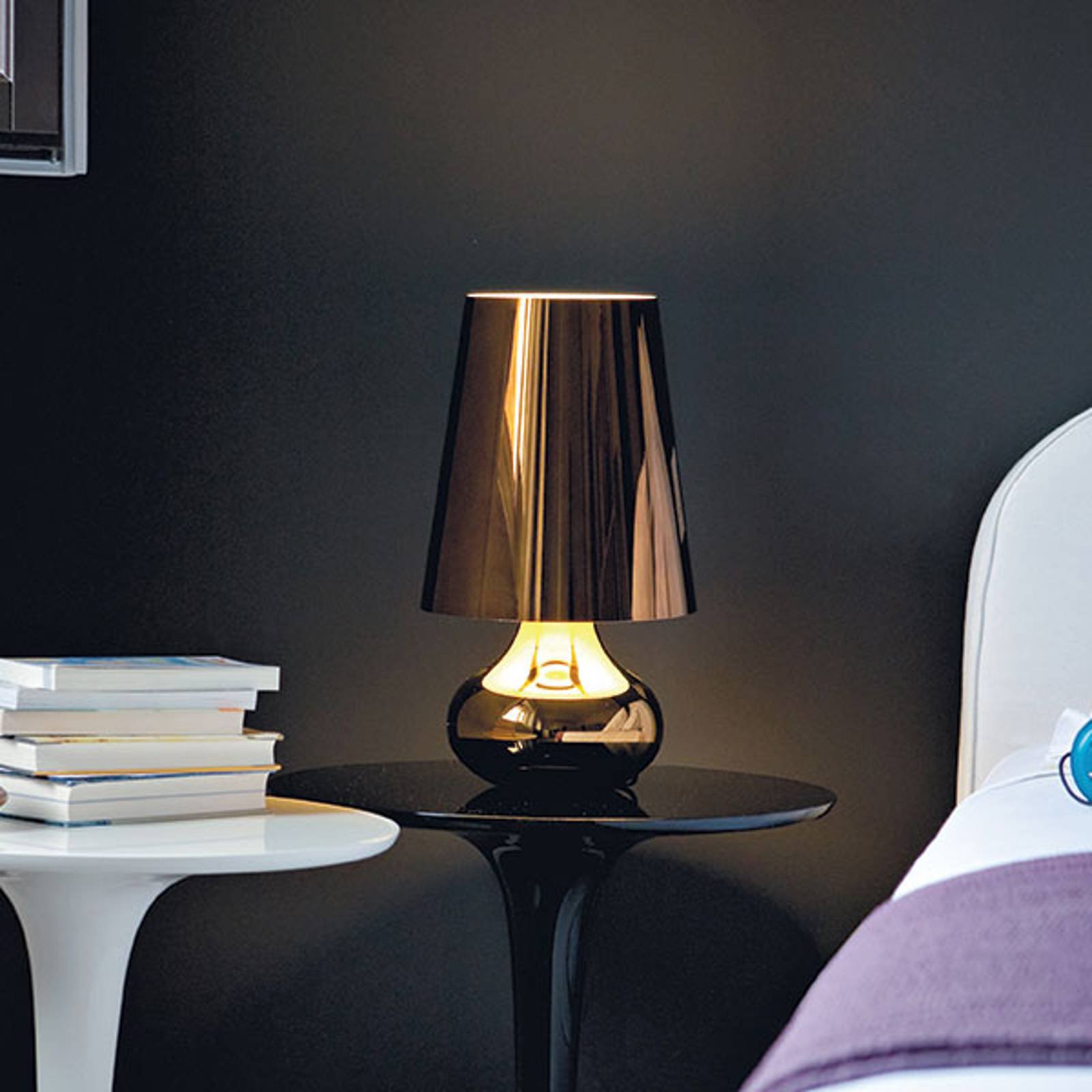 Nattbordslampe Cindy med LED, metallisk grå