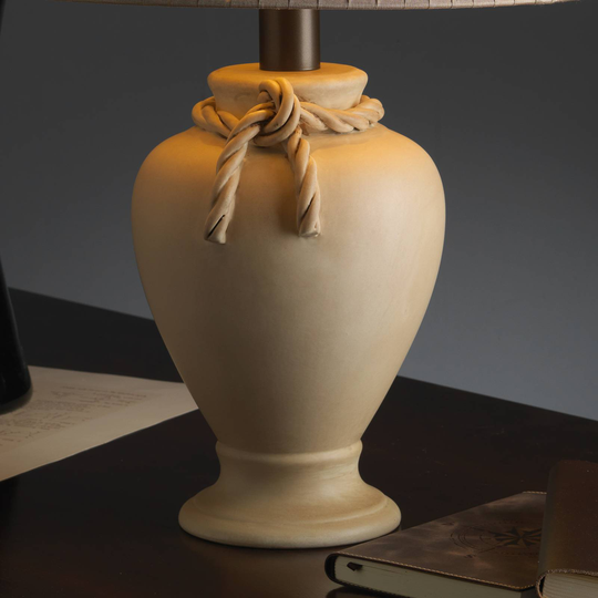 Bordlampe Treccia med tøyskjerm